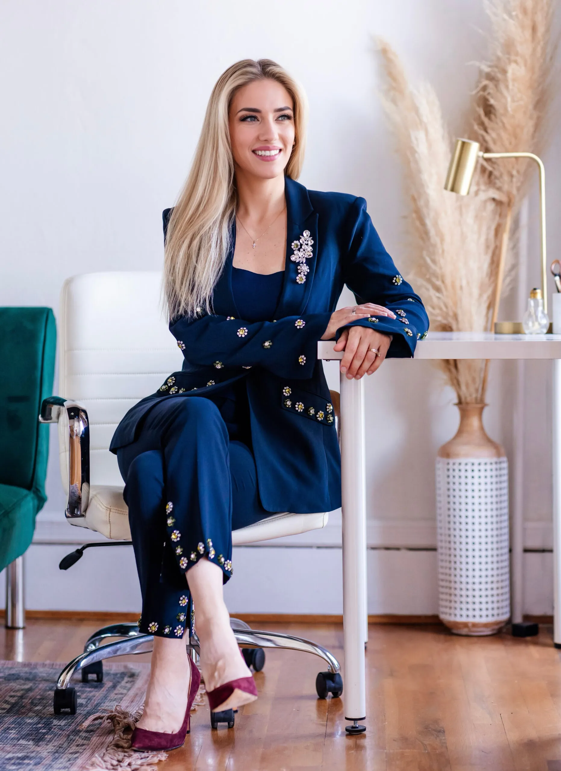 Dr. Casey Hughes
